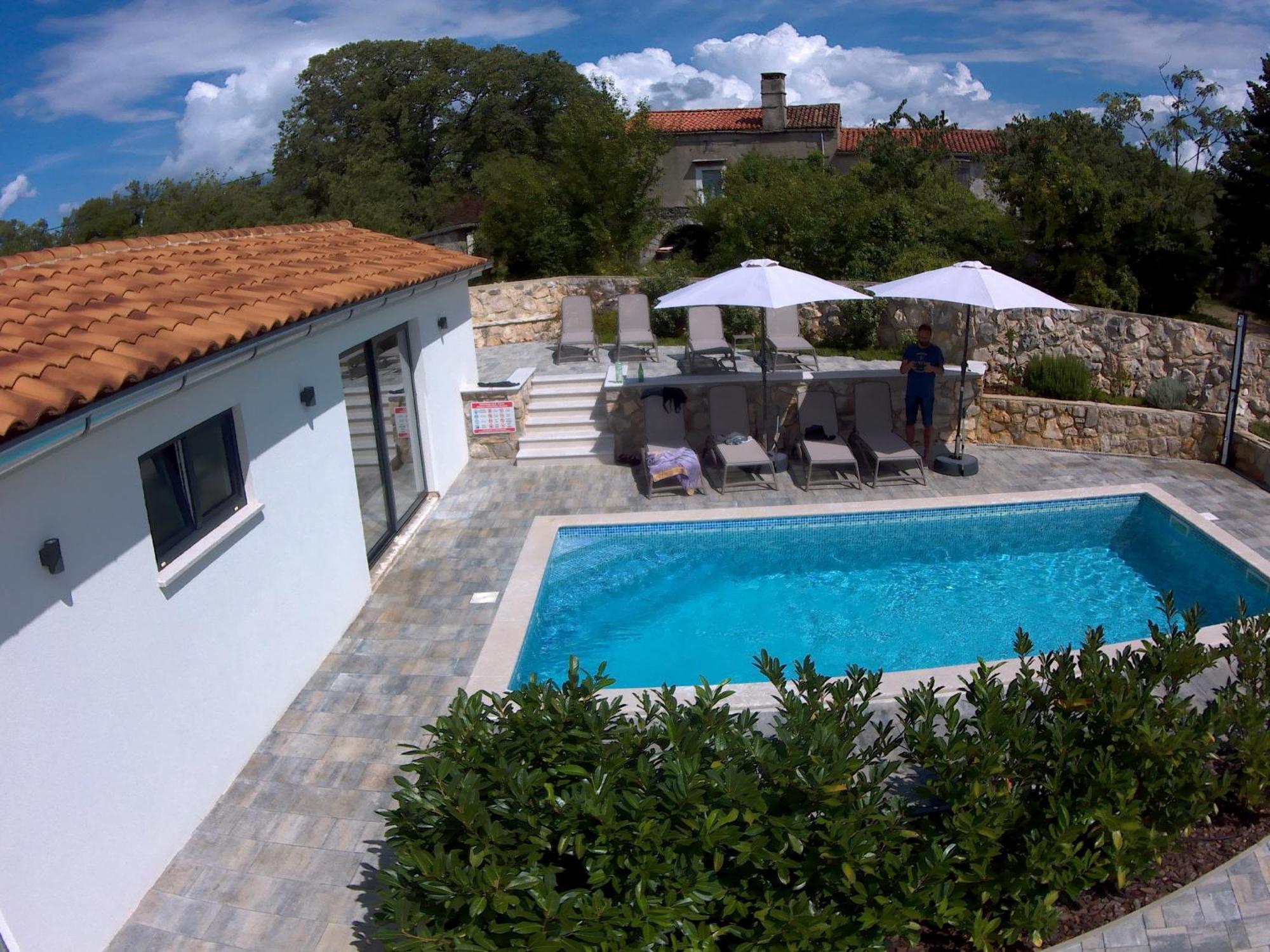 Villa Diny With Pool Pinezići Eksteriør bilde